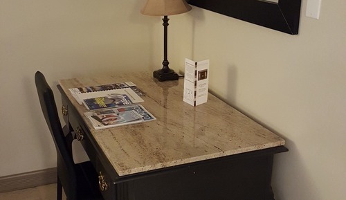 One Bedroom Suite (No pets allowed)