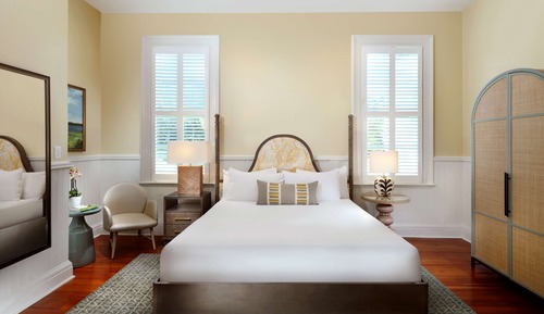 Deluxe Room, 1 King Bed (Cherokee)