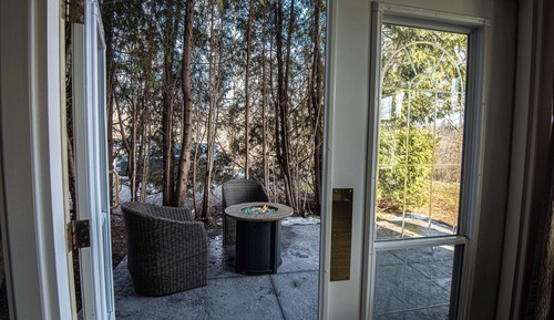 Suite, 1 King Bed, Non Smoking, Jetted Tub (Larger Room;with Sofabed)