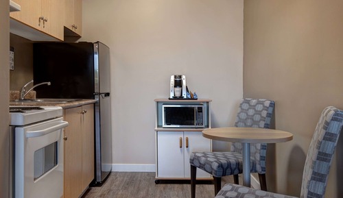 Limited View, 2 Queen Beds Non-Smoking Suite 