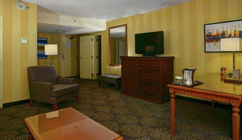 Suite, 2 Bedrooms, Accessible (Private Access)