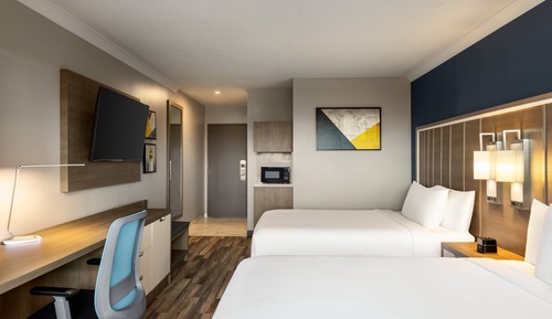 Standard Room, 2 Queen Beds (Walk-In Shower)