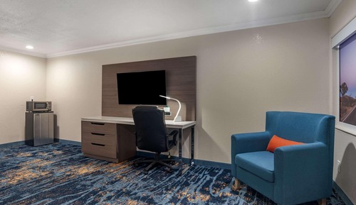 Standard Room, 1 King Bed, Non Smoking