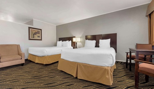 Standard Room, 2 Queen Beds, Accessible, Non Smoking