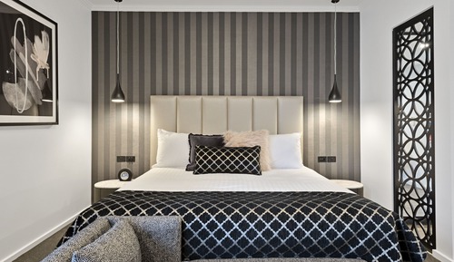 Premier King Spa Suite
