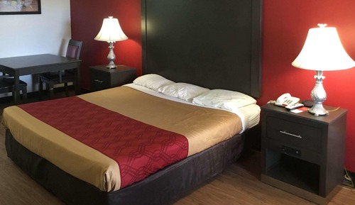 Standard Room, 1 King Bed, Smoking