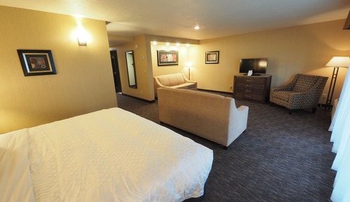 Deluxe Suite, 1 King Bed with Sofa bed