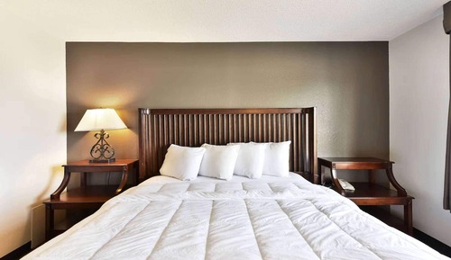 Deluxe Room, 1 King Bed, Non Smoking