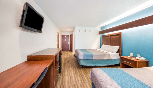 Room, 2 Queen Beds, Smoking