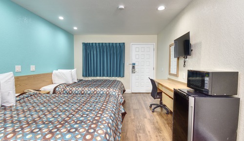Single Room, 2 Double Beds, Accessible
