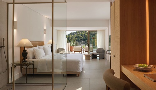 Deluxe Family Room Side Sea View