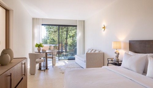 Swim-Up Junior Suite