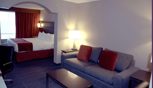 Studio Suite, 1 King Bed with Sofa bed