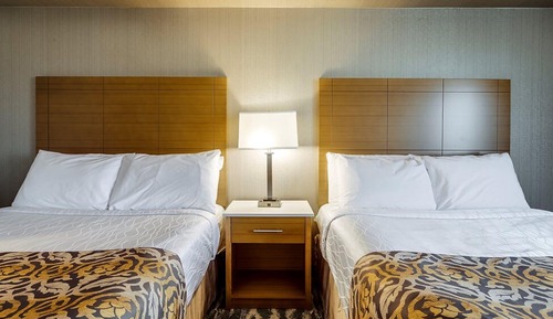 Standard Room with 2 queen beds