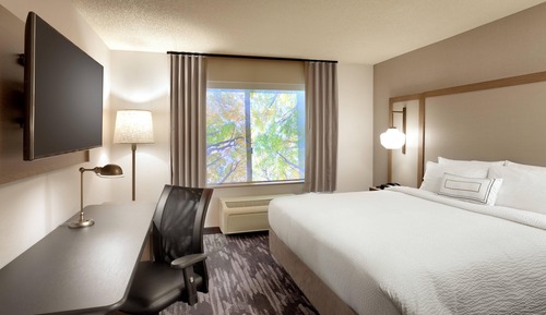 Room, 1 King Bed (Mobility/Hearing Accessible, Tub)