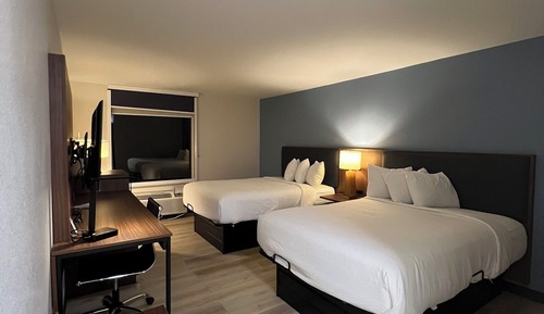 Room, 2 Queen Beds, Accessible, Non Smoking (Mobility, Bathtub w/Grab Bars)