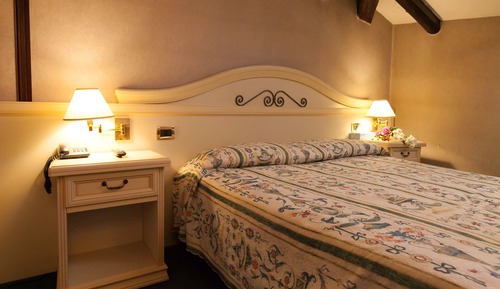Double Room, 1 Large Twin Bed