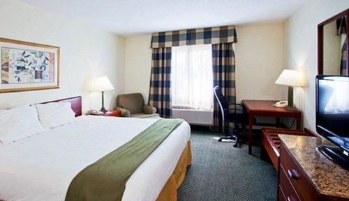 Standard Room, 1 King Bed, Non Smoking