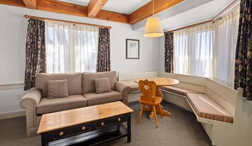 Premier Room, 1 King Bed with Sofa bed