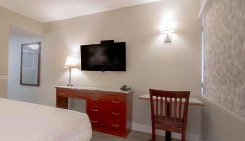 Standard Room, 1 Queen Bed