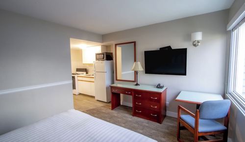 Studio, Kitchenette
