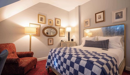 Classic Room (Queen)