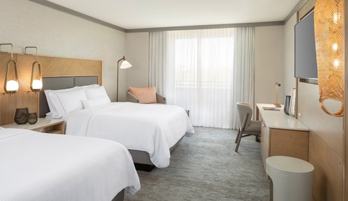 Room, 2 Queen Beds, Non Smoking, Pool View
