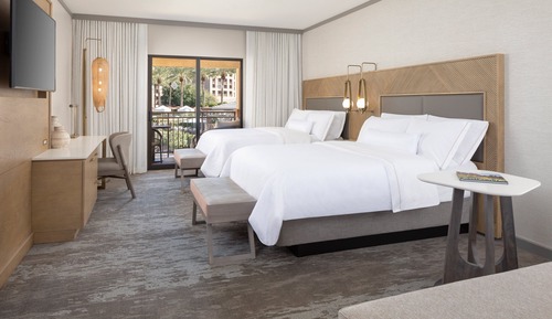 Deluxe Room, 2 Queen Beds, Non Smoking, Pool View