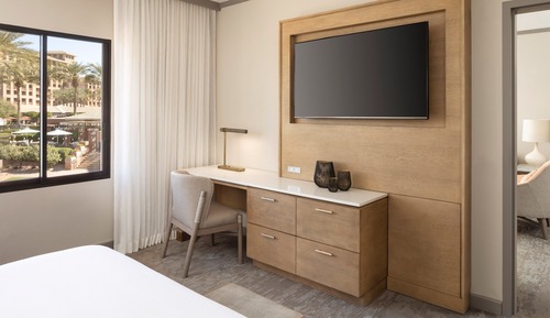 Room, 2 Queen Beds, Resort View (Mobility/Hearing Accessible, Tub)