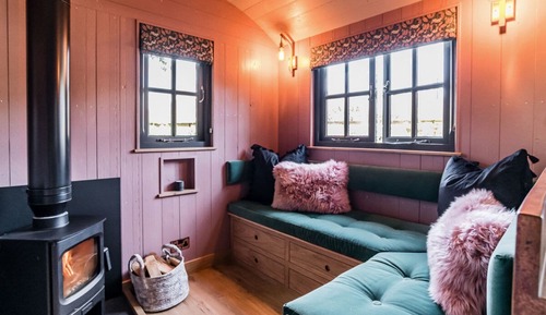 Family Suite (Woodland, Luxury Shepherd Hut)