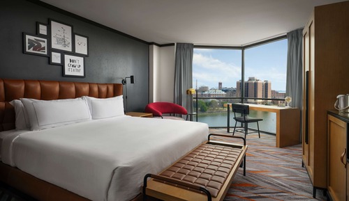 Room, 1 King Bed, Accessible, Bathtub (Mobility, Water View)