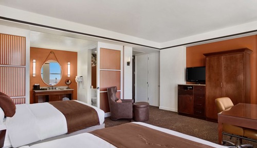 Room, 2 Queen Beds, Non Smoking