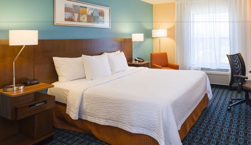 Room, 1 King Bed (Mobility Accessible, Tub)