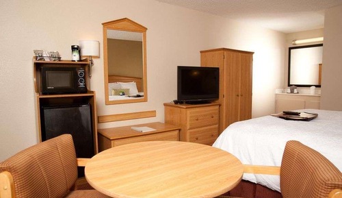 Studio Suite, 1 King Bed, Non Smoking