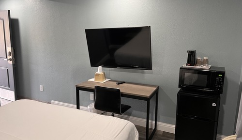 Standard Room, 1 Queen Bed