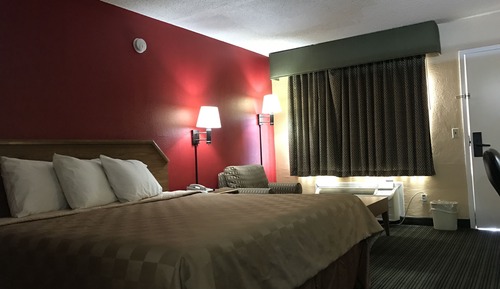 Standard Room, 1 King Bed, Smoking