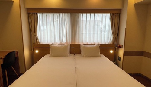 Standard Hollywood Twin Room (2nd Floor)