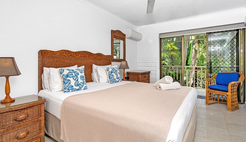 Deluxe Two Bedroom Two Bathroom Apartment