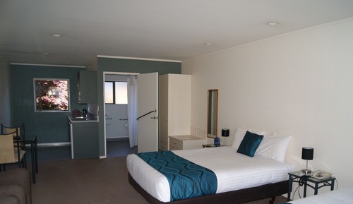Deluxe Double / Twin Studio
