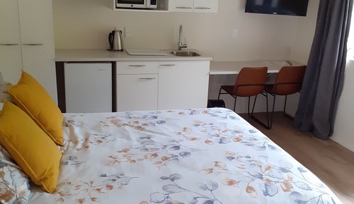 Comfort Studio, 1 Queen Bed