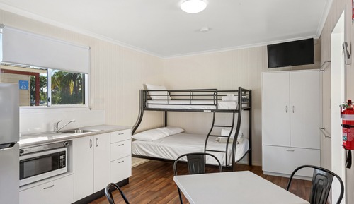 Standard Studio - Sleeps 5