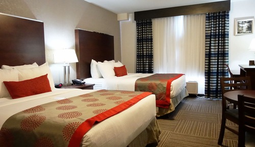 Efficiency, Room, 2 Queen Beds, Non Smoking