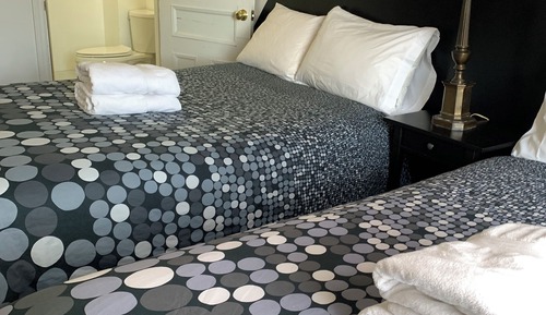Deluxe Double or Twin Room, Private Bathroom