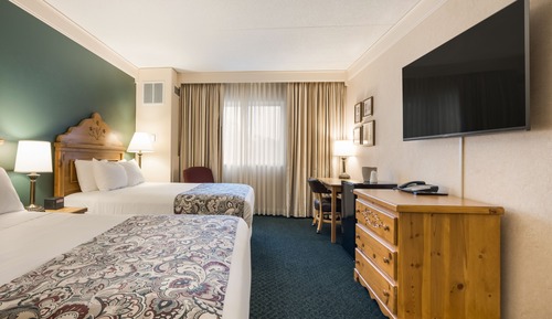 Deluxe Room, 2 Queen Beds, Non Smoking