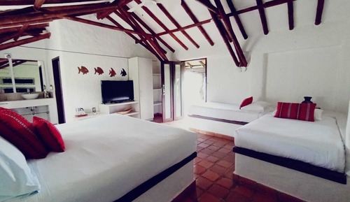 Deluxe Quadruple Room