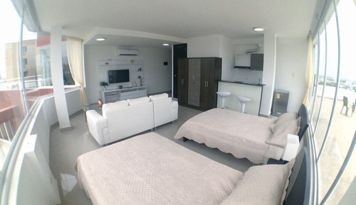 Panoramic Studio, Balcony