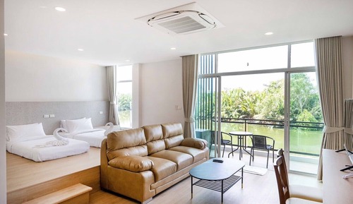 Executive Penthouse