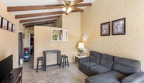 Condo, 1 Bedroom