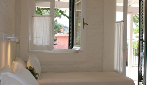 Junior Suite, Partial Sea View