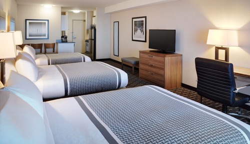 Deluxe Triple Room, Multiple Beds, Kitchen
